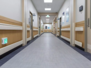 Caz uluitor la Spitalul din Oneşti. Un paznic a fost înjunghiat de un pacient adus beat la Urgențe