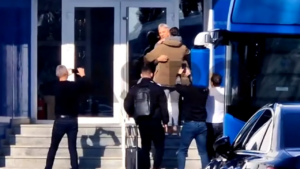 dfd4790f-4aad-4fe9-b8d2-77075ffa98dd