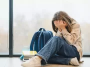 16 cazuri de fobie școlară, în Arad. Medic: „Apar dimineața simptomele. Copiii au dureri de burtă, au nod în gât, plâng”