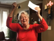 Într-o după-amiază liniștită, Linda, soacra mea, se aplecă deasupra pătuțului lui Noah, studiindu-l cu o privire critică pe care ajunsesem să o detest.