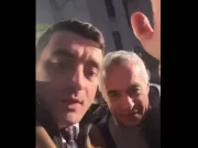 Simion spune că Georgescu era în drum spre sediul AUR, înainte de a fi oprit de polițiști și dus la audieri: Au intrat în panică, pentru că au aflat că voiam să-i înscriem candidatura. Administrația Trump a fost informată cu privire la situația din România