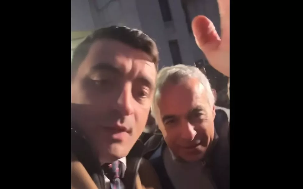 Simion spune că Georgescu era în drum spre sediul AUR, înainte de a fi oprit de polițiști și dus la audieri: Au intrat în panică, pentru că au aflat că voiam să-i înscriem candidatura. Administrația Trump a fost informată cu privire la situația din România Simion spune că Georgescu era în drum spre sediul AUR, înainte de a fi oprit de polițiști și dus la audieri: Au intrat în panică, pentru că au aflat că voiam să-i înscriem candidatura. Administrația Trump a fost informată cu privire la situația din România