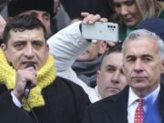 George Simion merge la Parchetul General pentru a cere explicații după ce Călin Georgescu a fost săltat din trafic