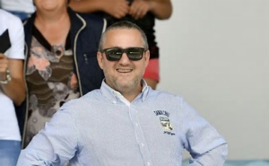 2b8b9250-51c1-497c-b170-c4bfb554926b