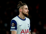 Cum poate un singur om să îi schimbe destinul lui Radu Drăguşin. Tottenham negociază cu italianul Paratici, care e un mare admirator al fundaşului român de 30.000.000 de euro