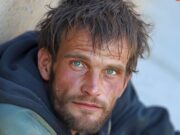 M-am căsătorit cu un bărbat fără adăpost ca să le fac în ciudă părinților mei – o lună mai târziu, m-am întors acasă și am înghețat de uimire la ce am văzut.