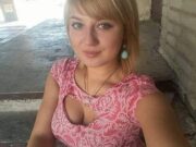 Fostul meu soț a primit casa, mașina și toți banii noștri după divorț