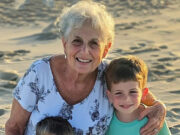 Fiica și ginerele meu au murit acum 2 ani — apoi, într-o zi, nepoții mei au strigat: „bunico, uite, aceia sunt mama și tata noștri!”