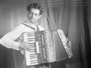 Vă mai aduceți aminte de Fărâmiță Lambru, artistul cu har divin? A fost ucis de pasiune și de vicii