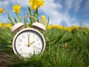 Ora de vară în România. Motivul pentru care schimbarea orei a fost suspendată timp de 36 de aniCiteşte întreaga ştire: Ora de vară în România. Motivul pentru care schimbarea orei a fost suspendată timp de 36 de ani