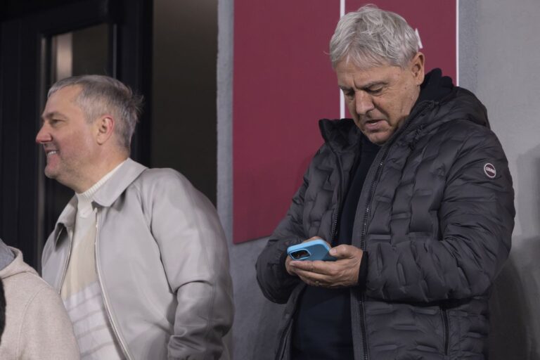 Sorin Cârțu, scos din sărite de jucătorul Craiovei: „Nu știu ce să-i mai fac”