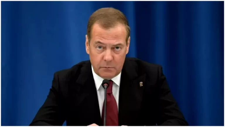 Dmitri Medvedev, după întâlnirea dintre Trump și Zelenski: „Porcul neruşinat a primit în sfârşit o palmă”. Liderii europeni, val de susținere pentru liderul de la Kiev