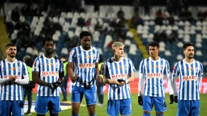 https___www.prosport.ro_wp-content_uploads_2025_03_Ghinion-teribil-pentru-un-fost-campion-al-Romaniei-Si-a-rupt-ligamentul-intr-un-meci-amical-1400x1055