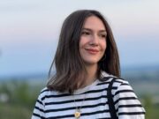 Adela Popescu a încins atmosfera cu imagini în costum de baie! Cât de sexy este soția lui Radu Vâlcan: ”Mă pozează cum mă prinde” | FOTO