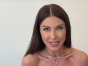 Cum a scăpat Ilinca Vandici de durerile atroce de cap?! La ce tratament minune a recurs vedeta Kanal D? „M-am relaxat atât de tare”