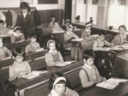 Aţi copilărit în anii ‘80? Iti aduci aminte cu ce era sendvişul pe care il primeai cand plecai la scoala?
