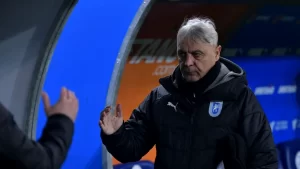 universitatea-craiova-farul-constanta-liga-1-casa-pariurilor-7032022-3-scaled