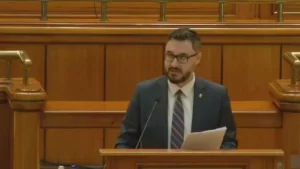 Dan-Tanasa_30207f8c6b