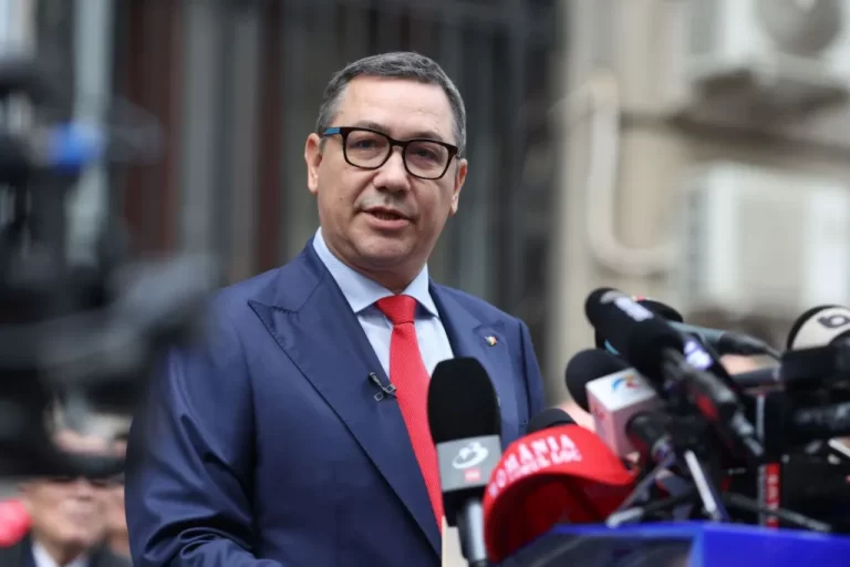 Victor Ponta jură cu mâna pe Biblie că nu s-a întâlnit cu Nicușor Dan și cu Florian Coldea