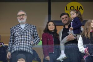 e9075bae-2ca4-453e-8d4a-632c69c35576