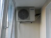 O femeie din Cluj, acuzată că i-a furat vecinei… balconul: „A schimbat yala și a instalat un aparat de aer condiționat”