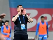 Mirel Rădoi, dezlănțuit după Universitatea Craiova – CFR Cluj 2-2: „Sunt prostul proștilor! Mă leg cu un halat ca la spitalul de nebuni”