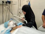 Durerea fără margini a unei doctoriţe din Gaza, plecată la spital ca să salveze vieţi. Nouă dintre cei zece copii ai săi au fost ucişi într-un atac israelian