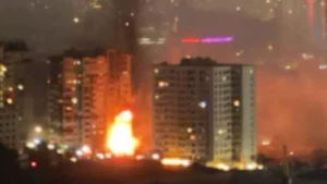 GtSMZFyXwAACRPv_7b2cea5421