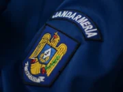 Șase jandarmi au fost sancționați disciplinar după ce ar fi făcut glume cu tentă sexuală la adresa a trei tinere în timpul aplicării procedurilor legale privind constatarea unor fapte penale / Jandarm către colegii săi: „Avem fete în mașină, ce facem cu ele?”