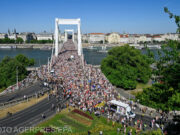 Palmă pentru Viktor Orban: Un miting interzis pentru drepturile LGBTQ+ s-a transformat într-o demonstrație de masă împotriva Guvernului / FOTO