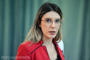 diana-buzoianu-mediu_06284100