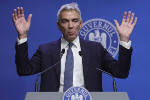 dragos-anastasiu_20692400