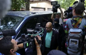 Cristian Popescu Piedone, plasat sub control judiciar după audierile de la DNA. Reacția șefului ANPC: „Probabil o să se deschidă șampaniile la toate restaurantele și marile hoteluri” – Update