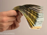 Noi modificări la legea austerității. Categoria de angajați care va primi sporuri mai mari decât se anunțase