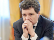 Nicușor Dan riscă o controversă de moralitate: 3,6 milioane de lei din donații ar putea intra în buzunarul său, din bani publici