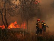 Incendiile amenință din nou Atena – Mai multe sate au fost evacuate