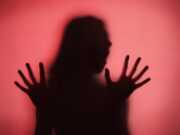 ‘Loverboy’ pe ruta groazei: Tinere seduse, traficate și forțate să se prostitueze în Olanda. DIICOT a spart rețeaua