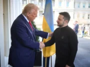 Donald Trump trimite arme Ucrainei și anunță sancțiuni suplimentare împotriva Federației Ruse: „Putin ne spune o mulțime de prostii”