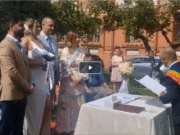 O nouă meserie a luat avânt în România. Se îmbină utilul cu plăcutul şi se câştigă bine pe eveniment