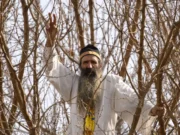 Stegarul dac s-a cățărat pe o clădire din curtea Penitenciarului Rahova. Pentru ce a protestat