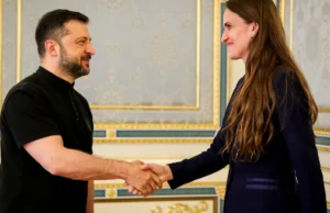 Oana Țoiu, într-un maraton de momente stânjenitoare în direct la TV. A încurcat prenumele lui Zelenski cu cel al lui Putin