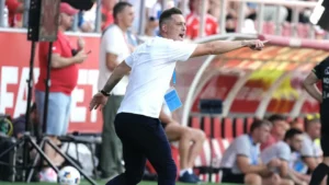 https___www.prosport.ro__wp-content_uploads_2025_08_Mirel-Radoi-exploziv-impotriva-fanilor-Craiovei-care-i-au-injurat-pe-el-si-pe-jucatori-scaled-e1756059161221-1400x815