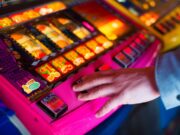 Guvernul aruncă problema păcănelelor în sarcina primarilor: ‘Vor avea o componență hotărâtoare’