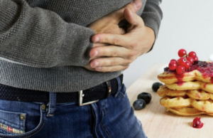 A mâncat până i s-a rupt esofagul. Un român a ajuns în stare gravă la spital după o masă tradițională copioasă