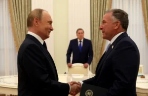 Vladimir Putin, insultă la adresa administrației Trump. Gestul făcut de fostul ofițer KGB față de omul lui Trump