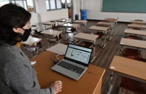 Bătaie de joc! Vouchere de vacanţă pe care nimeni nu le mai vrea pentru profesori la final de vacanţă. A fost semnat ordinul de ministru