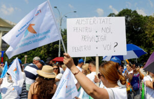 Sindicatele din administrația locală ies în stradă în București împotriva reducerii de personal. Programul protestului