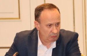 Scandal în coaliţie pe tema eliminării plafonării la alimente. Câciu o contrazice pe Dogioiu: Nu există o asemenea decizie!