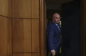 Ilie Bolojan anunță tăierea asigurărilor de sănătate pentru cetățenii din Ucraina: Nu trebuie să mai beneficieze