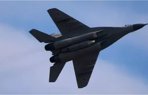 NATO, în alertă. Estonia anunță că avioane militare rusești i-au invadat spațiul aerian. Se cere activarea articolului 4. Update